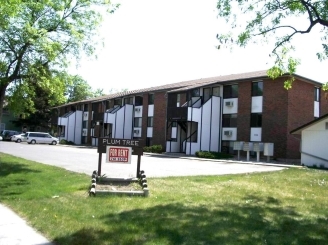 Primary Photo - Plum Tree Apartments