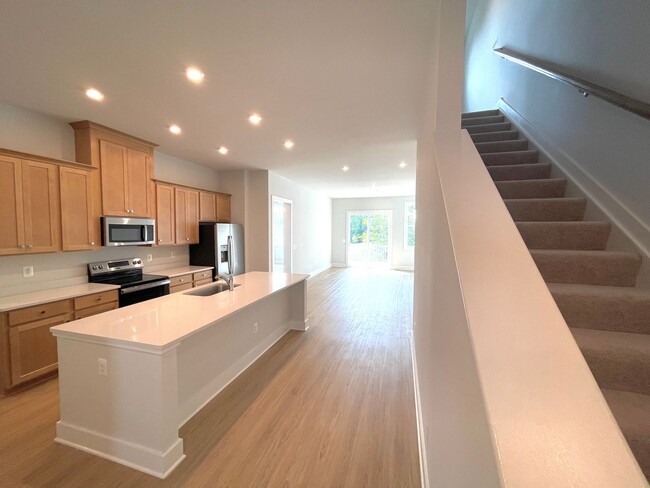 Building Photo - 1606 Koch Ct