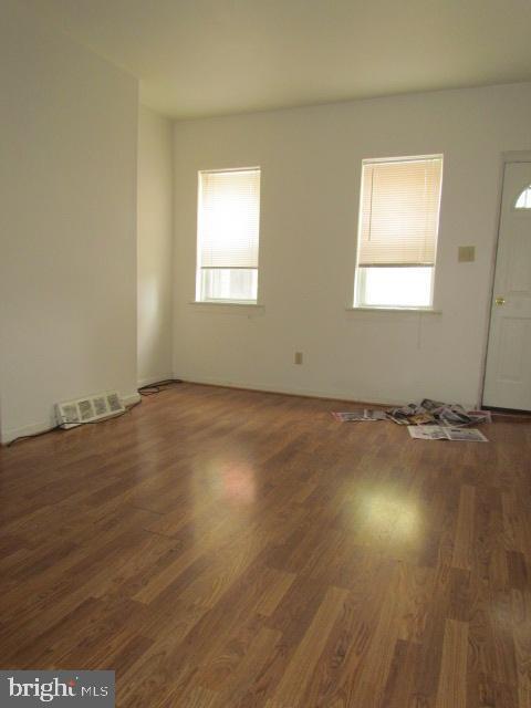 Foto del edificio - 522 N Douglas St
