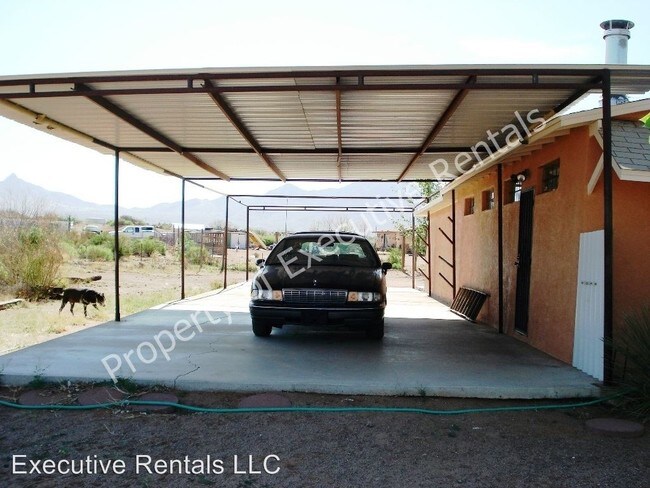 Building Photo - 3 br, 2 bath House - 7655 El Centro