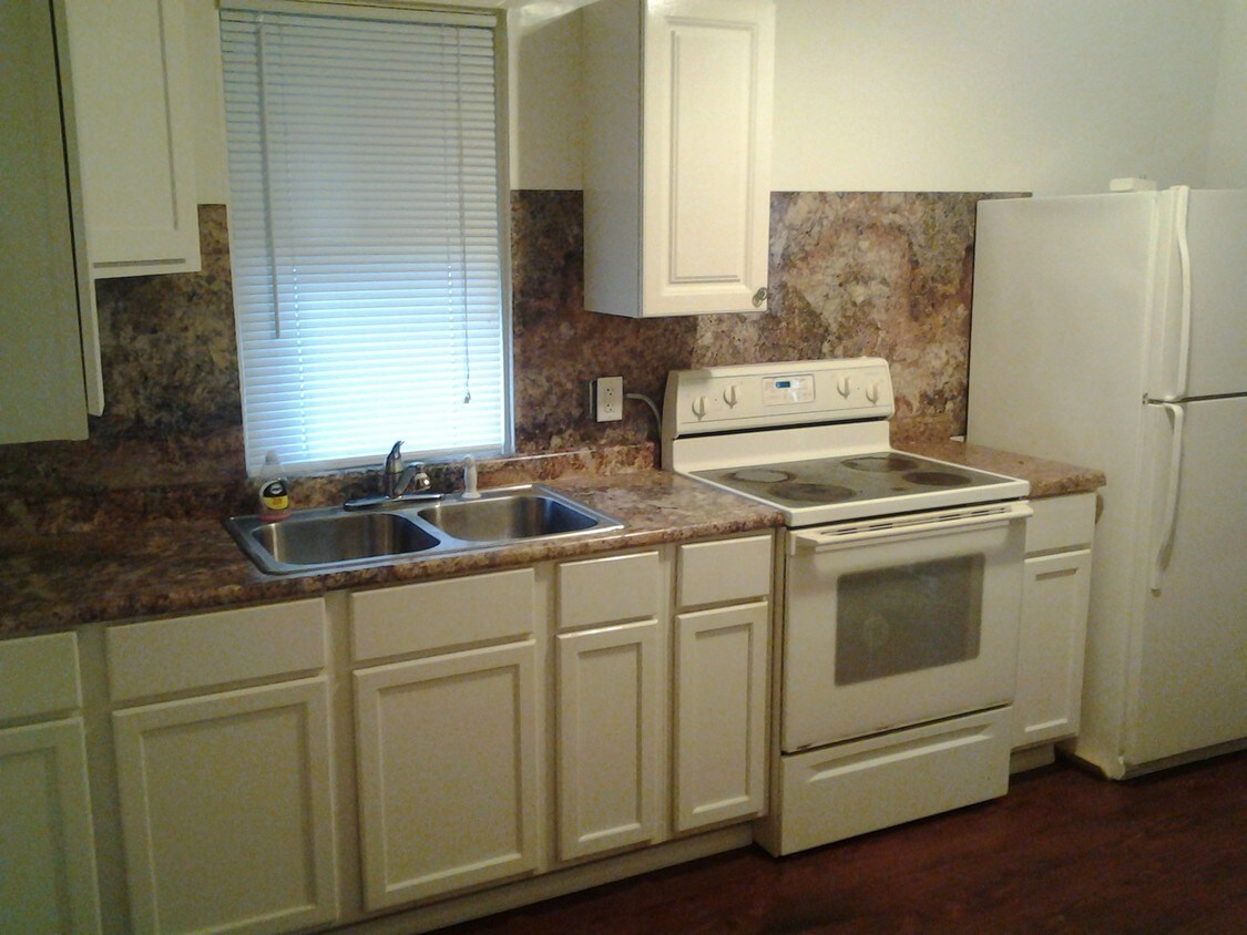 Primary Photo - 2944 W 12th Ave