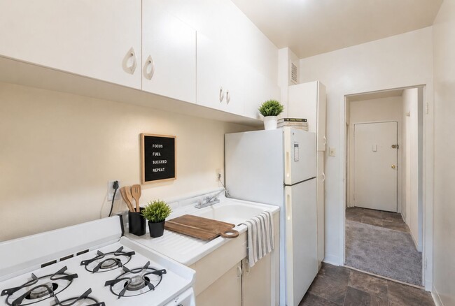 Foto del edificio - The Marylander Apartment Homes
