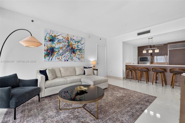 Foto del edificio - 475 Brickell Ave