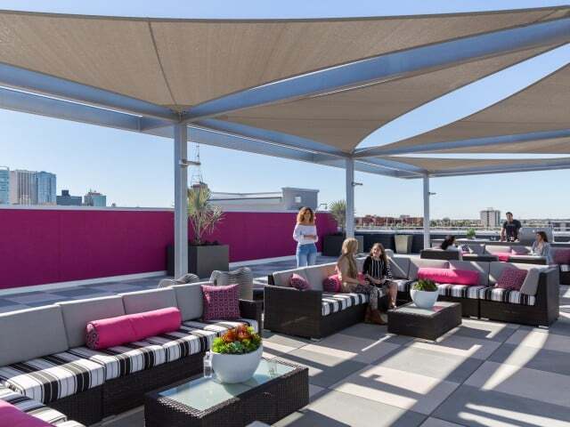 Foto del edificio - Linear Apartment Homes