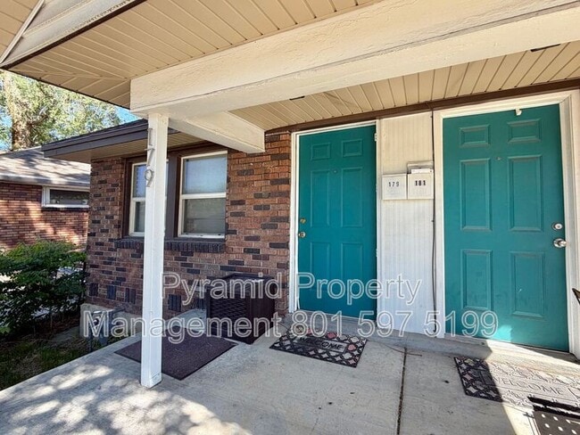 Building Photo - 181-181 Yale Ave S