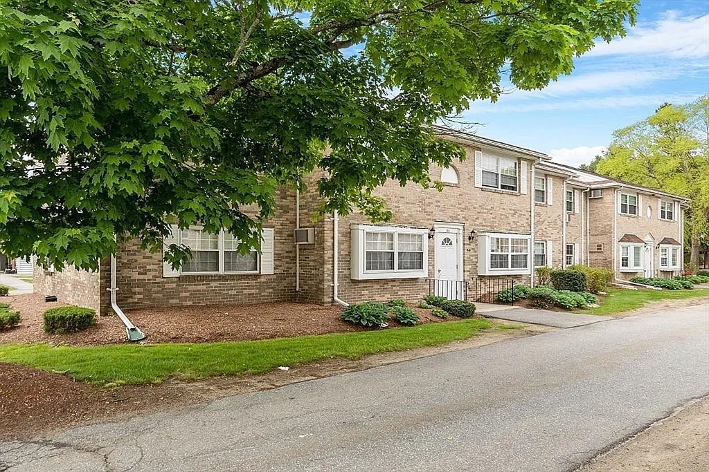 Foto principal - 70 A Washington Park Dr