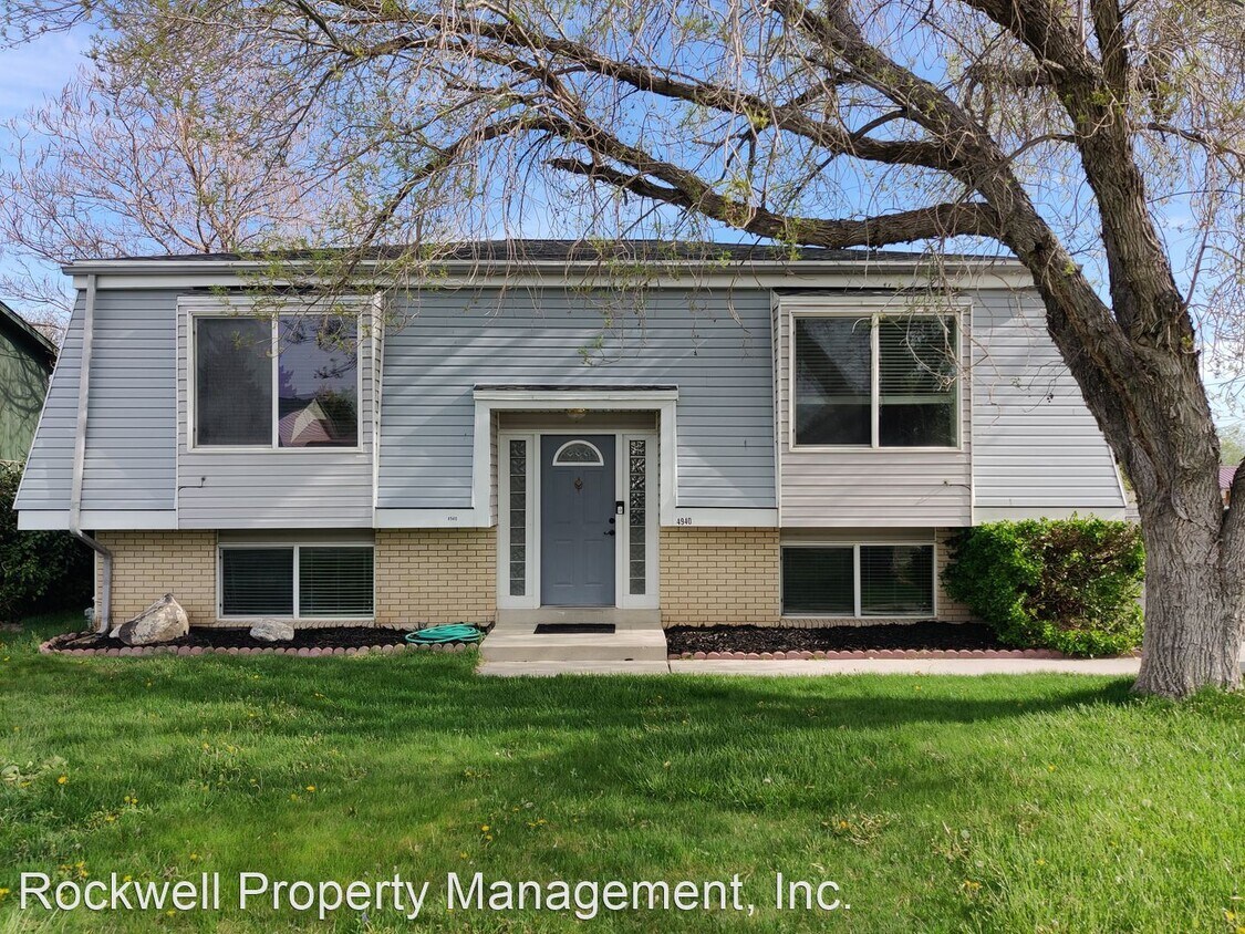 Primary Photo - 4 br, 2 bath House - 4940 W 3850 S