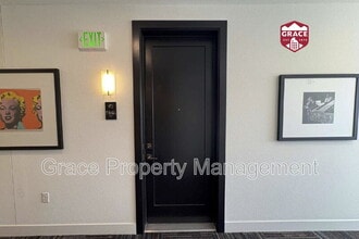 Building Photo - 3500 S Corona St