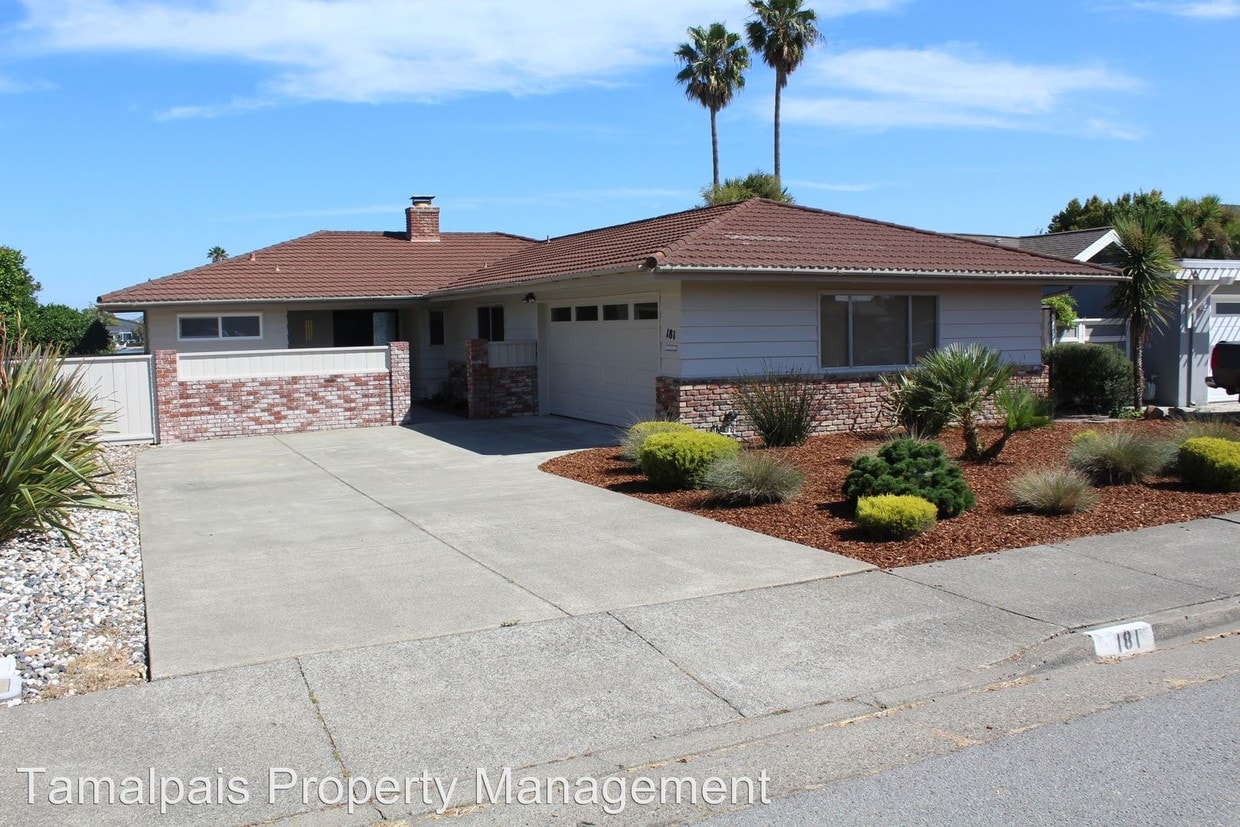 Primary Photo - 3 br, 2 bath House - 181 Caribe Isle