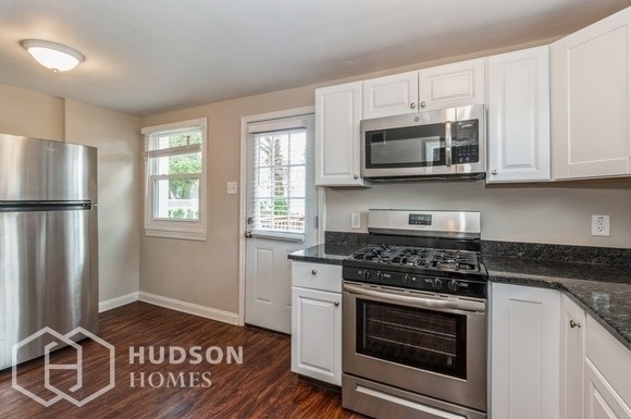 Building Photo - NOW AVAILABLE! 128 Bonnet Ln, Hatboro PA