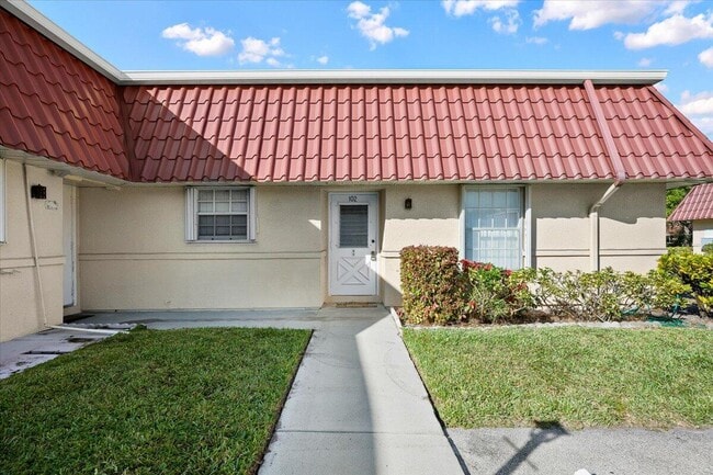 Building Photo - 102 Amherst Ln