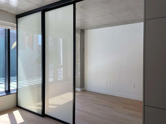 Building Photo - 960 Market St