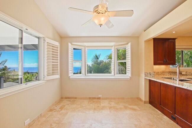 Building Photo - Gated community unfurnished beautiful home with jacuzzi & ocean views