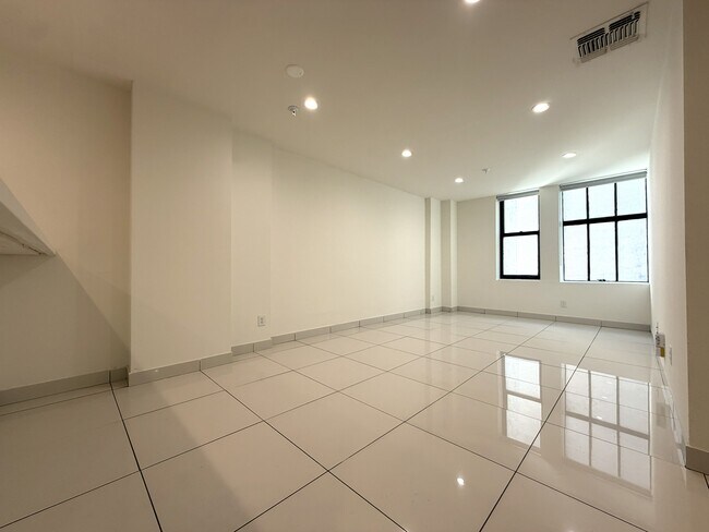 Living Room - Premiere Towers