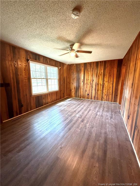 Foto del edificio - 4973 Dowd Rd