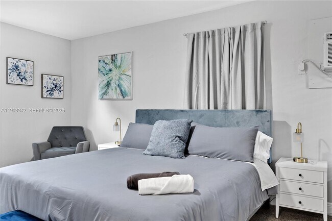 Foto del edificio - 427 NE 107th St