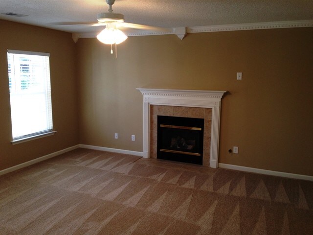 Building Photo - 128 Willowbend Ln