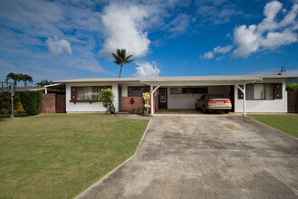 Building Photo - 557 Ululani St