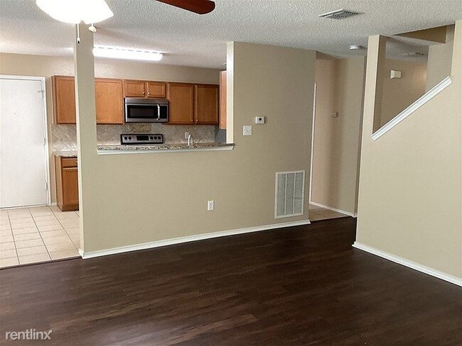 Building Photo - 4 br, 2.5 bath House - 3124 Prairie Aster ...