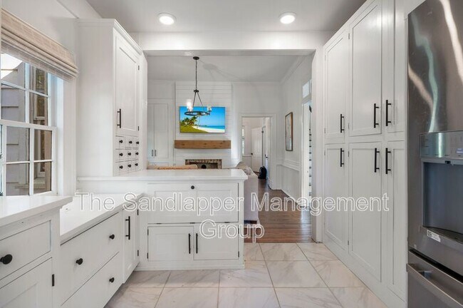 Foto del edificio - 216 W Carolina Ave