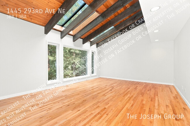 Building Photo - 1445 293rd Ave NE