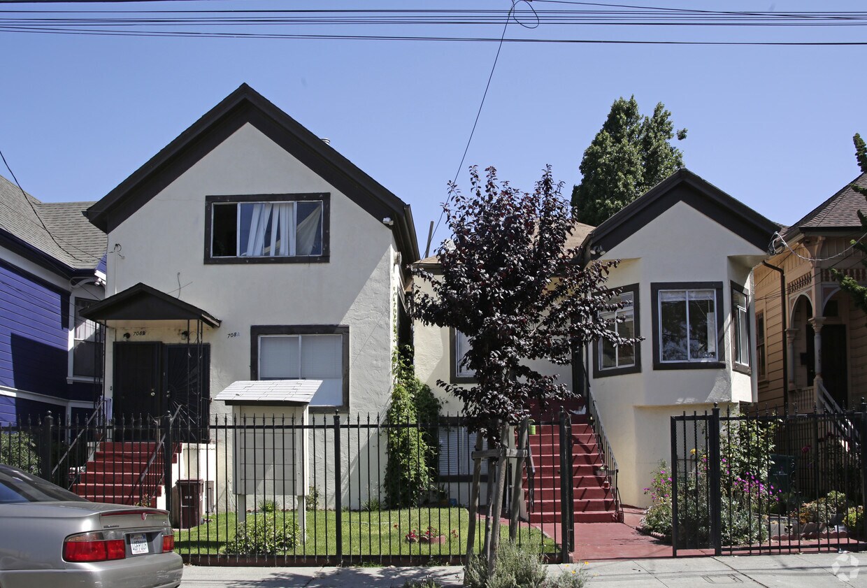 Building Photo - 700 Twenty-Ninth