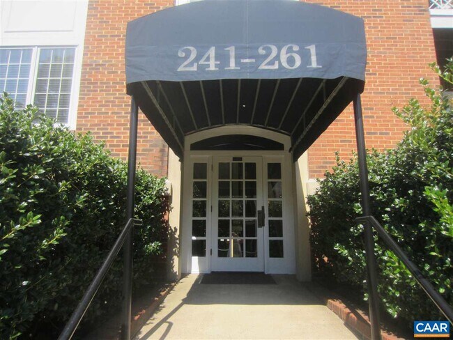 Building Photo - 243 E Jefferson St