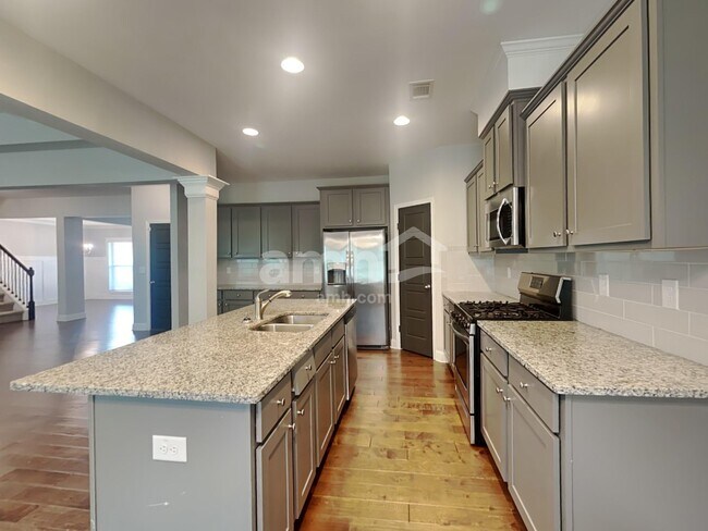 Building Photo - 1149 Victoria Walk Ln