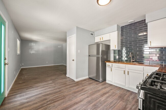 Foto del edificio - Stylish 2-Bedroom Home Near South Congress & Downtown Austin!