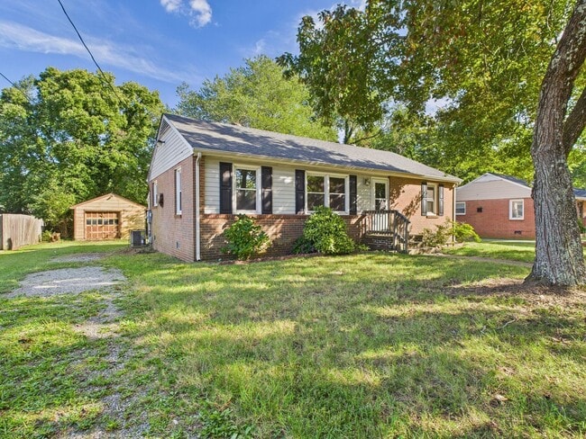 Foto del edificio - 1031 Derrymore Rd
