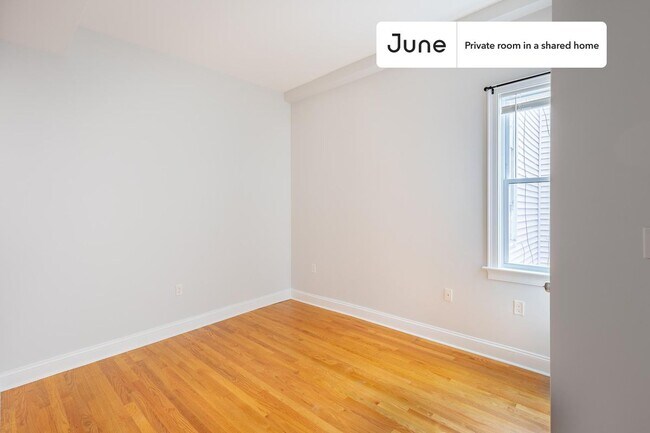 Foto del edificio - Room in Shared 3 bed/2 bath home