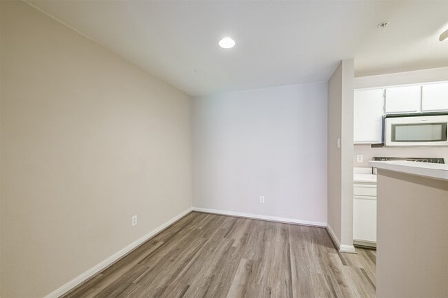 Building Photo - 3231 Allen Pkwy