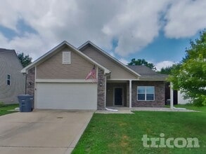 Building Photo - 4714 Angelica Dr