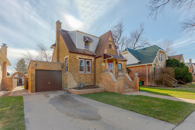Building Photo - 6410 Sinclair Ave