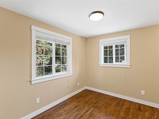 Foto del edificio - 13341 31st Ave NE