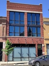 Building Photo - 2886 N Milwaukee Ave