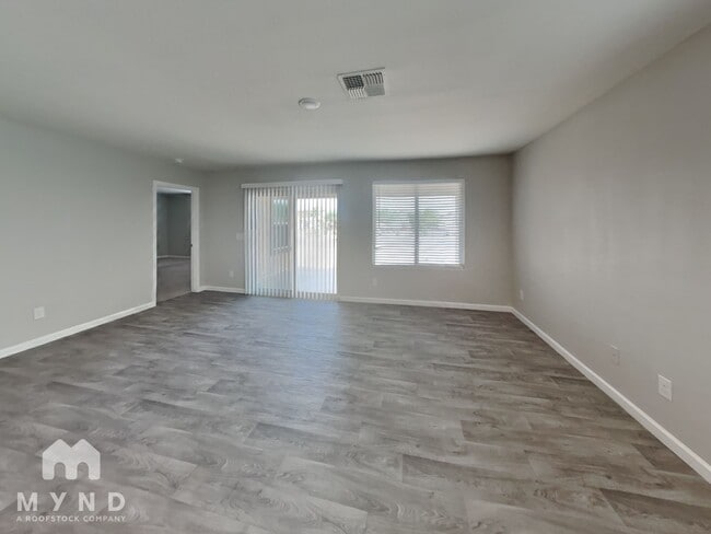 Building Photo - 2060 E Velvet Pl