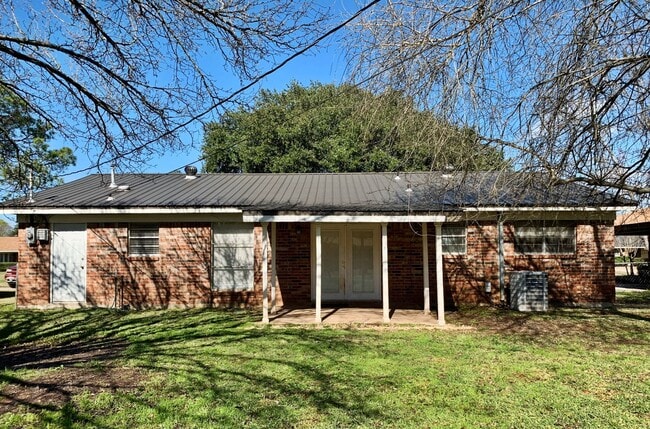 Building Photo - 3 Bedroom 2 bathroom Bossier City **$300 OFF 1ST MONTH SPECIAL**