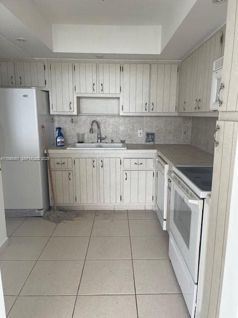 Building Photo - 2025 NE 164th St