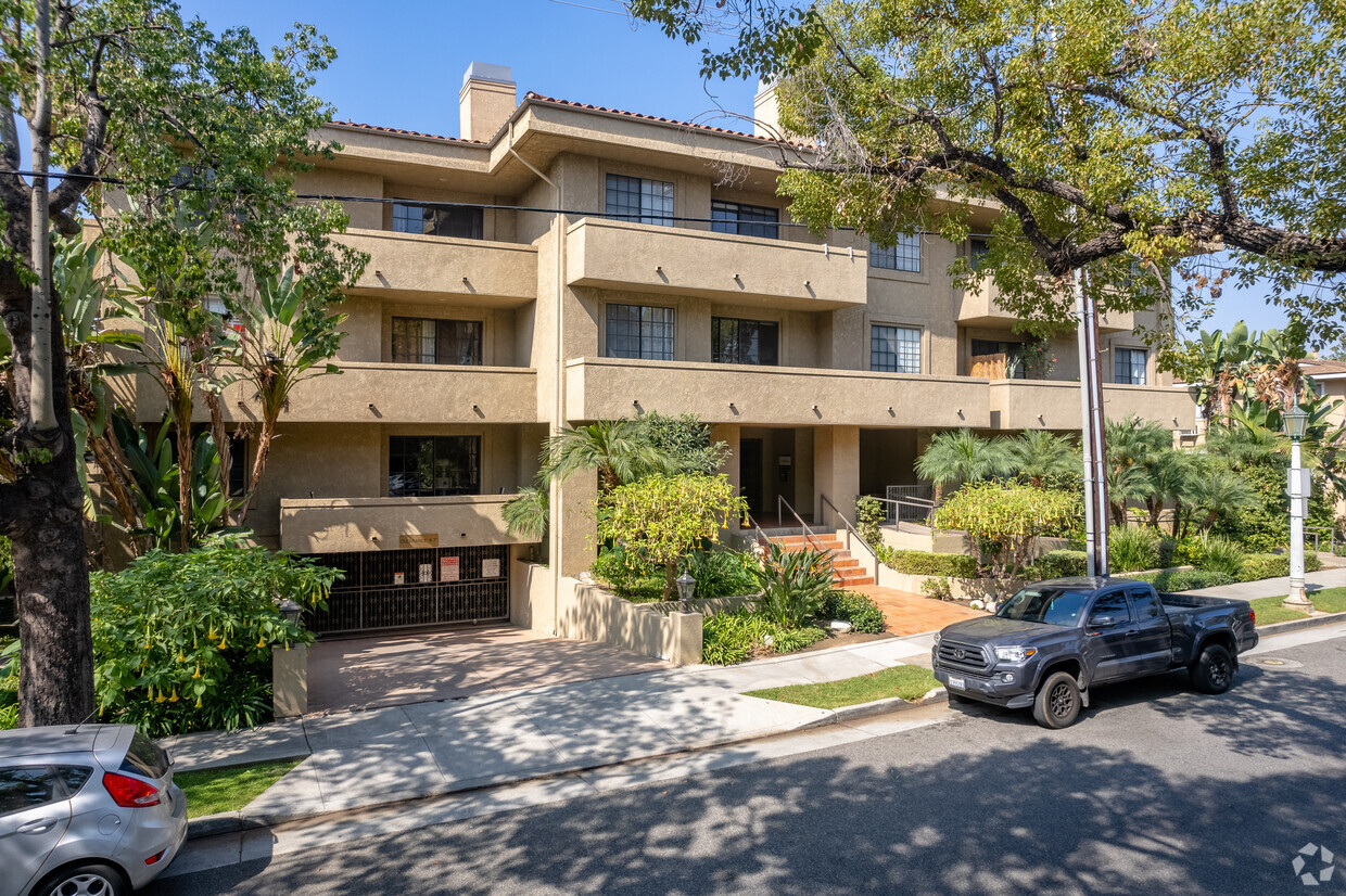 221 S Oak Knoll Ave, Pasadena, CA 91101 - Apartments in Pasadena, CA ...