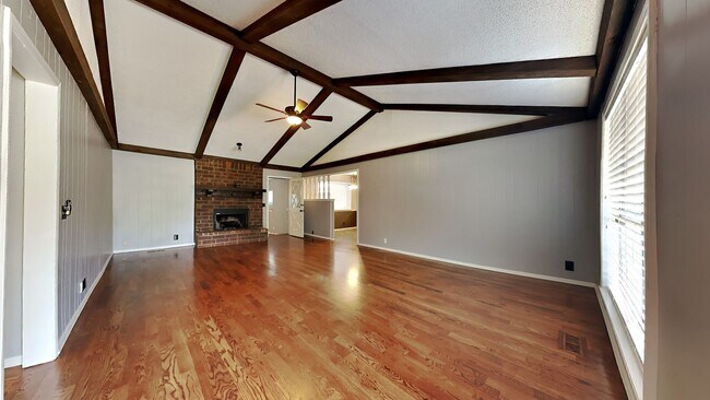 Foto del edificio - Start your new year in this charming 3 bedroom, 2 bath home located in the heart of Tulsa.