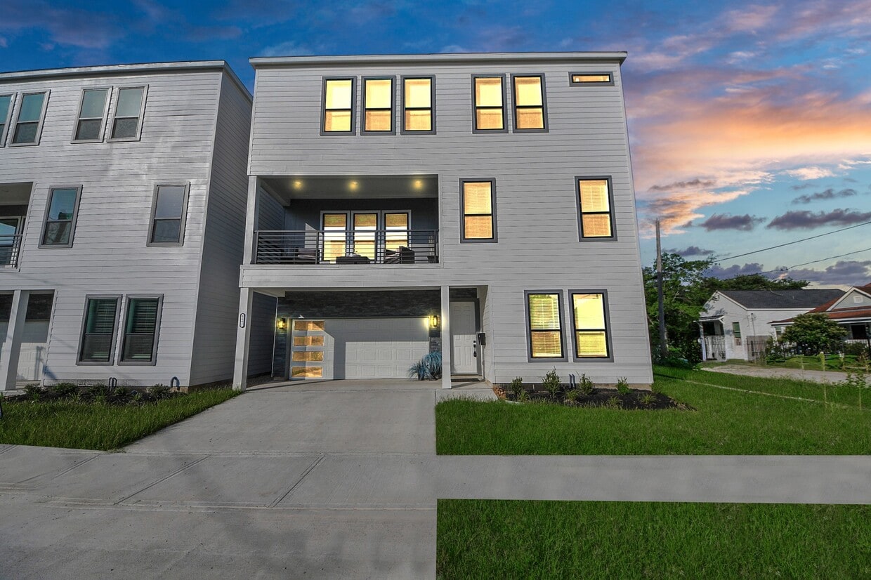 Primary Photo - 3602 Runnels St