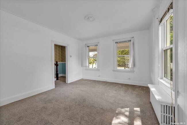 Foto del edificio - 136 Higbie Ln