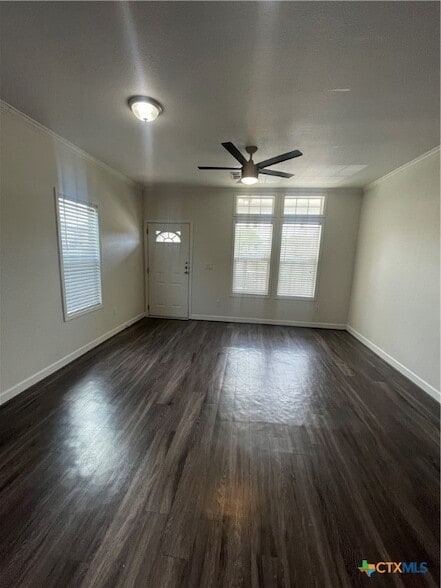 Building Photo - 203 Palmwood Dr