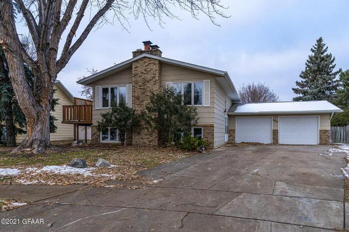 Foto principal - 1942 23rd Ave S