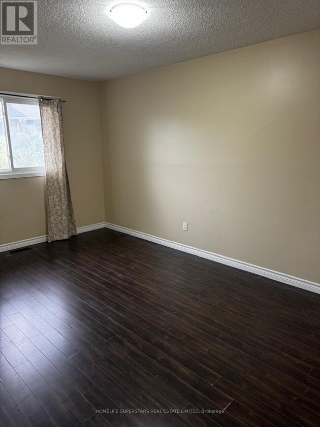 Building Photo - 379 Archdekin Dr