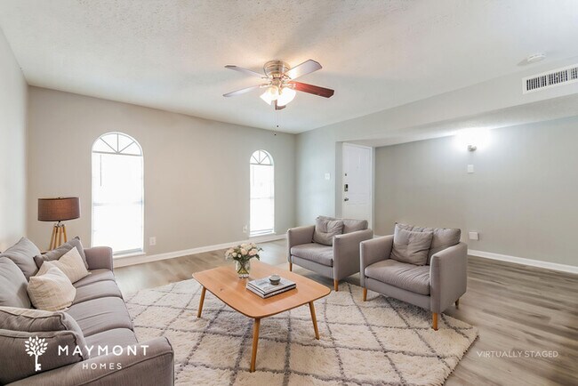 Foto del edificio - 6205 Magnolia Ln
