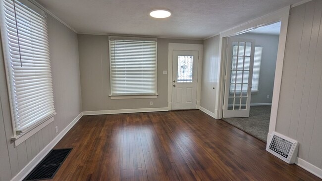 Building Photo - 1518 2nd Ave