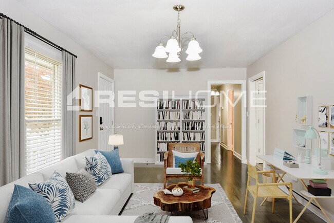 Building Photo - 810 Belvedere Dr