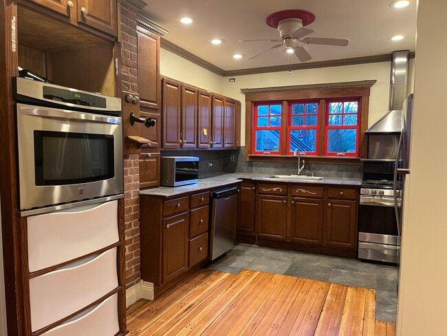 Foto del edificio - 711 Union St